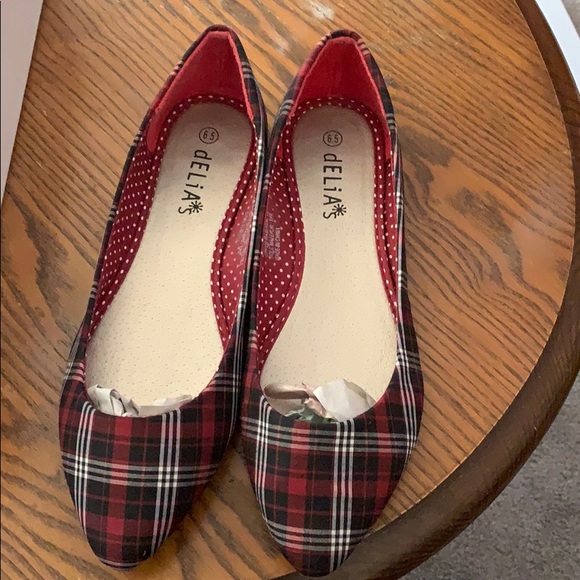 Red/Black/White Plaid Flats - Picture 1 of 5